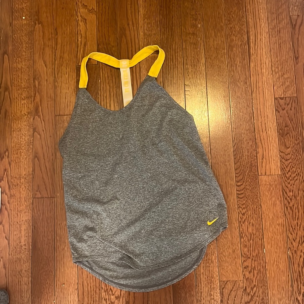 Tennis tank top
